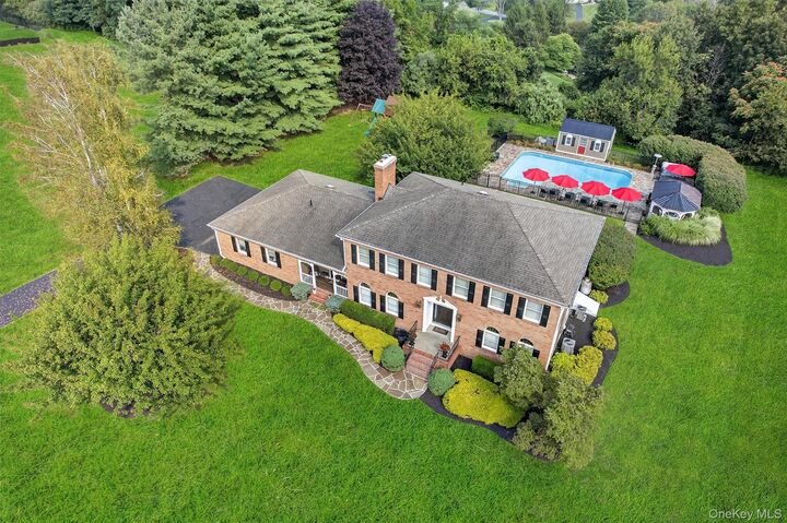 Property Photo:  4 Brandywine Drive  NY 10990 