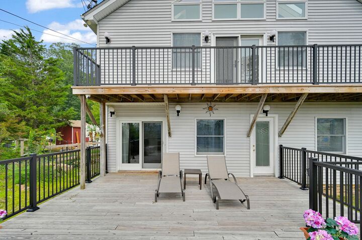 Property Photo:  47 Blueberry Hill  NY 10925 