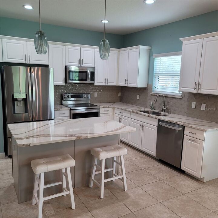 Property Photo: 16814 Destrehen Court FL 34219