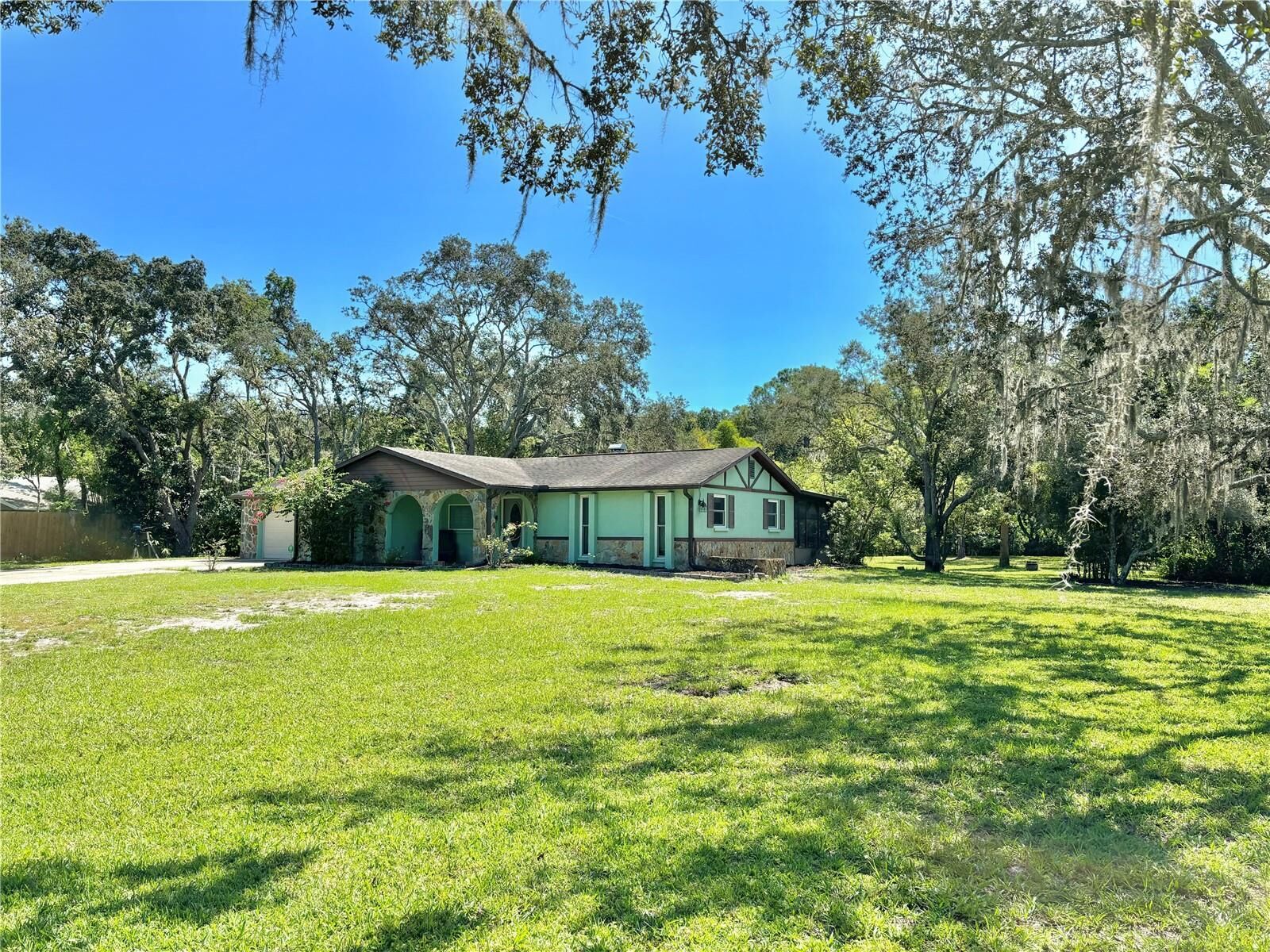 Property Photo:  11040 Blackwood Drive  FL 34654 
