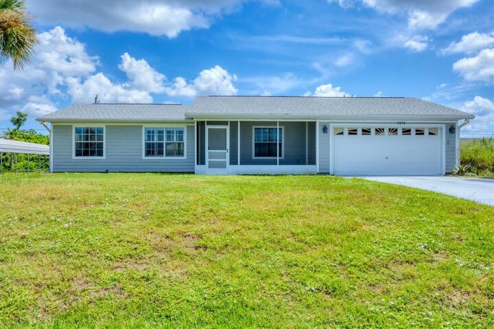 Property Photo:  7272 Wicklow Lane  FL 34224 