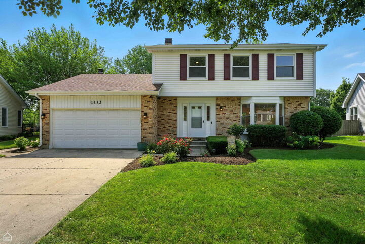 1113 Lockwood Drive  Buffalo Grove IL 60089 photo
