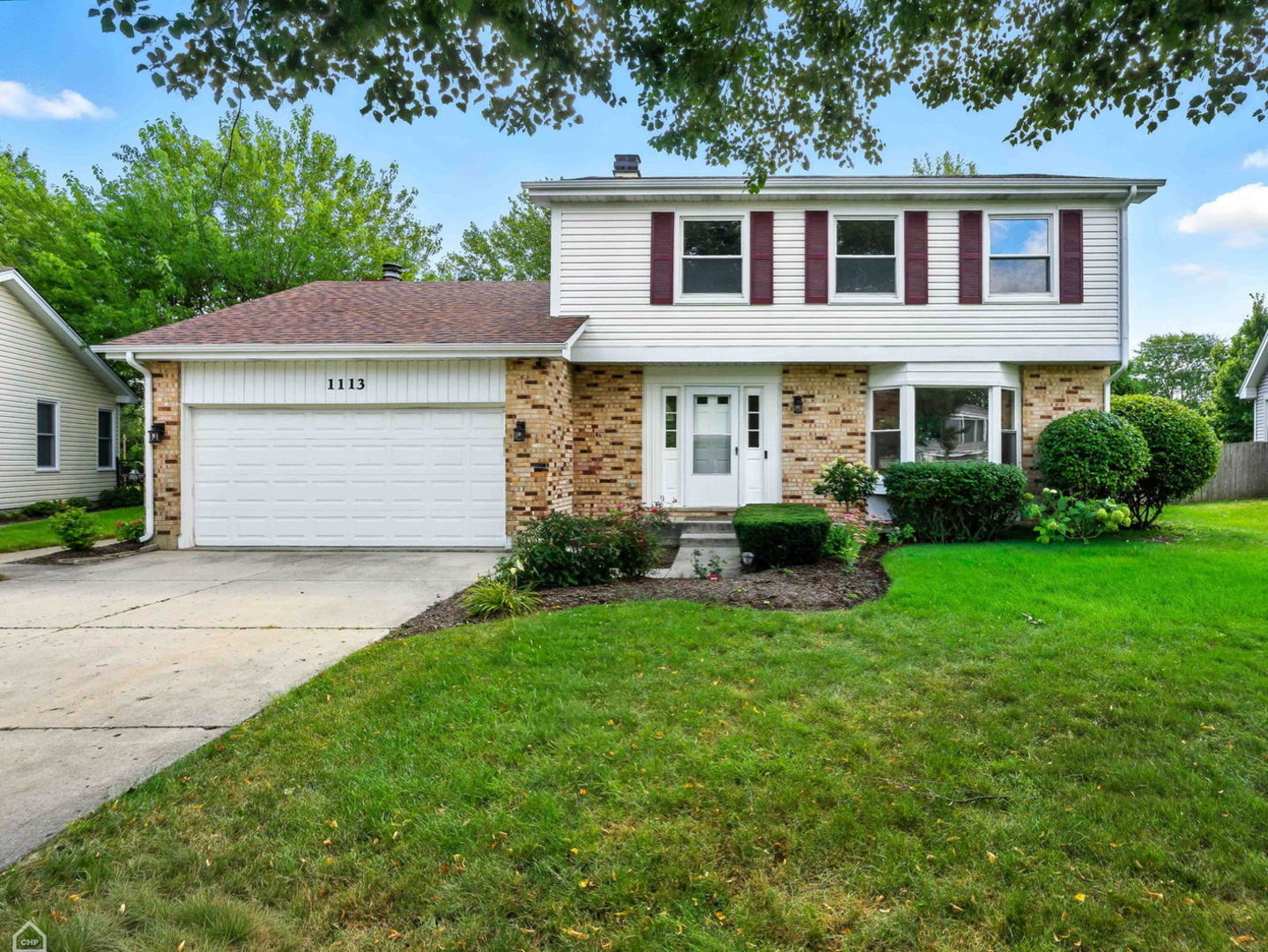 Property Photo: 1113 Lockwood Drive IL 60089