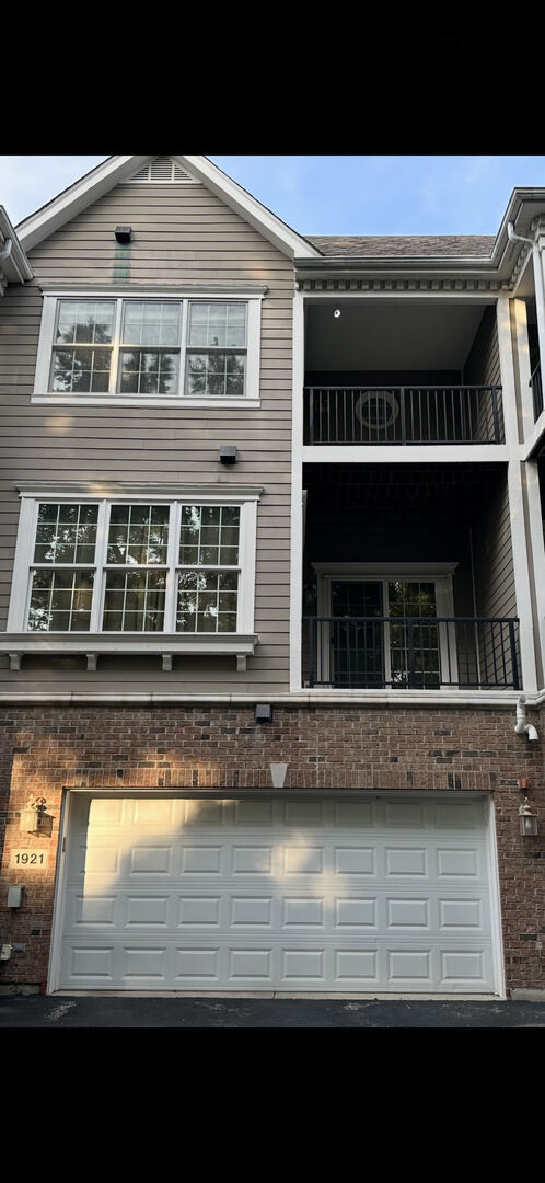 Property Photo:  1921 Lynn Circle  IL 60048 