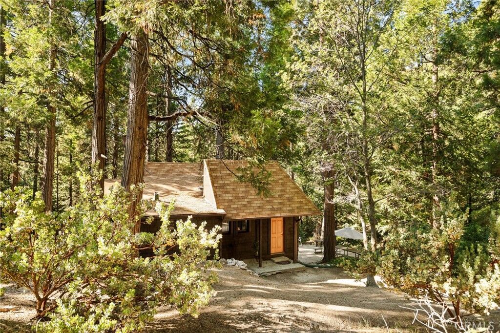Property Photo: 27202 Little Bear Road CA 92317