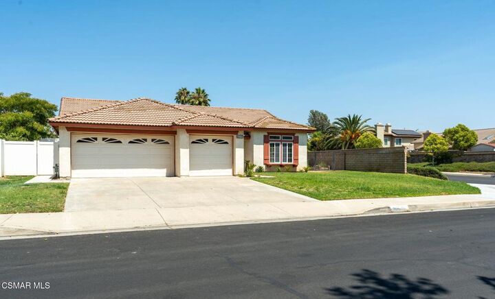 Property Photo:  42055 Thoroughbred Lane  CA 92562 