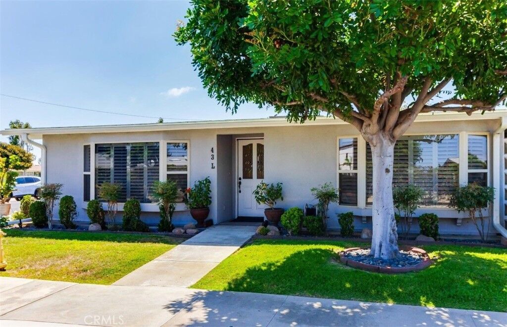 Property Photo:  1582 Golden Rain Rd 43-L  CA 90740 