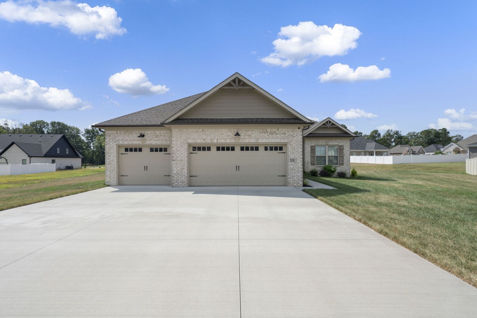 Property Photo: 312 Olympia Ct KY 42103