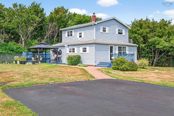 26 Grove Street  Glace Bay NS B1A 3L7 photo