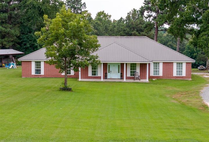 Property Photo:  1186 Fm 1701  TX 75550 
