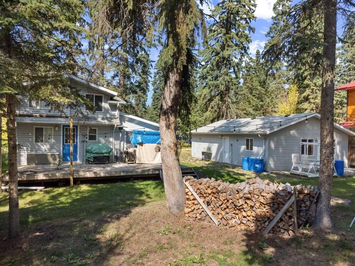 Property Photo: 1304 Sand Place SK S0M 2Y0