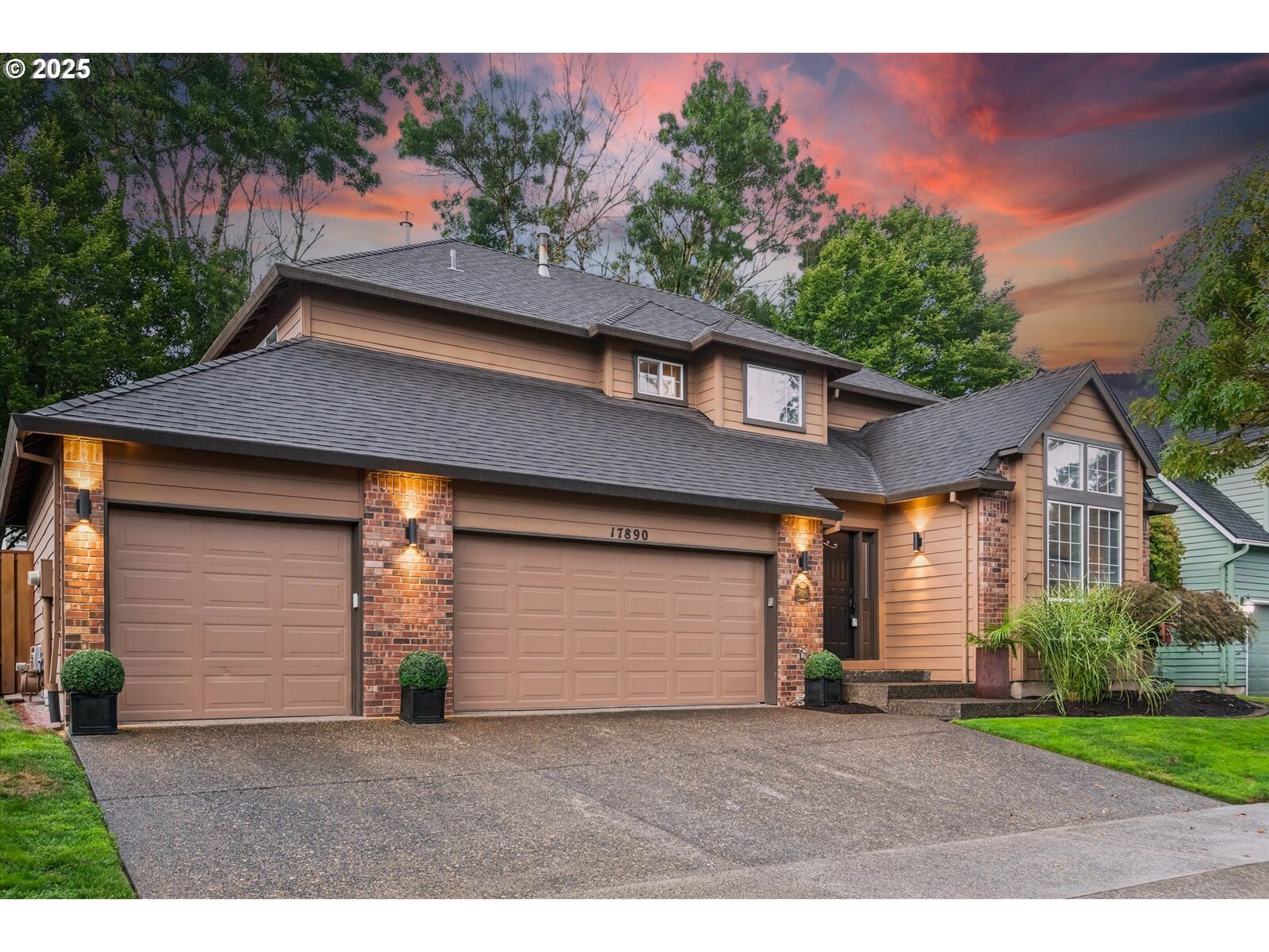 Property Photo:  17890 SW 114th Ave  OR 97062 