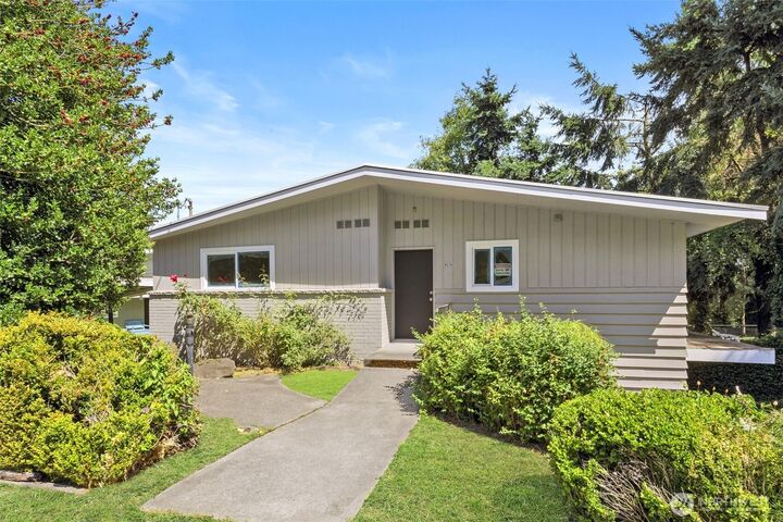 9528  9th Avenue NW  Seattle WA 98117 photo