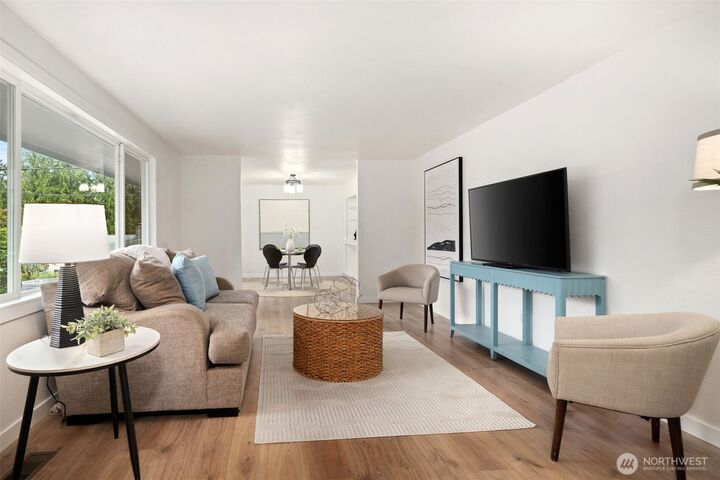 Property Photo: 8 157th Place SE WA 98012