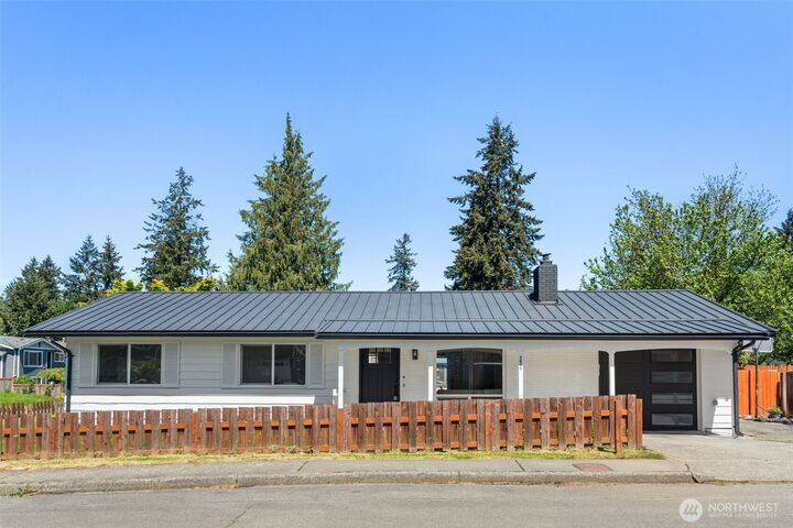Property Photo: 2608 NE 25th Street WA 98056