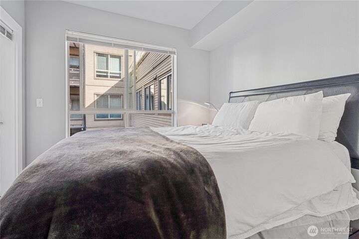 1410 E Pine Street W224  Seattle WA 98122 photo