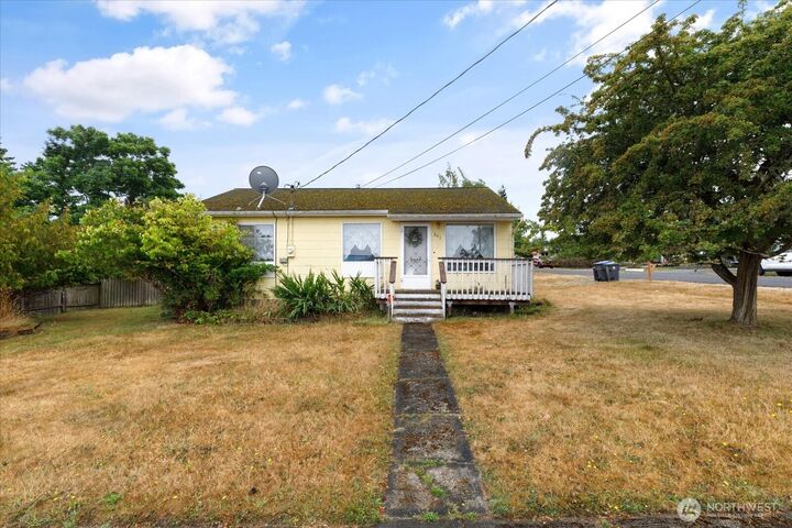 201 NE 7th Street  Coupeville WA 98239 photo