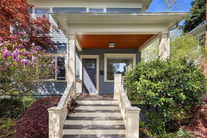 Property Photo: 421 16th Avenue E WA 98112
