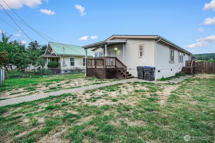Property Photo:  124 S 6th Street  WA 98557 