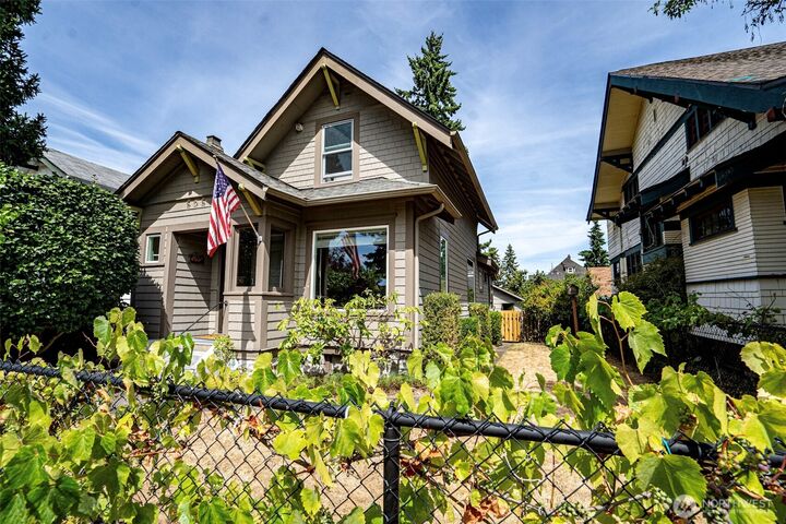 Property Photo:  505 S 35th Street  WA 98418 