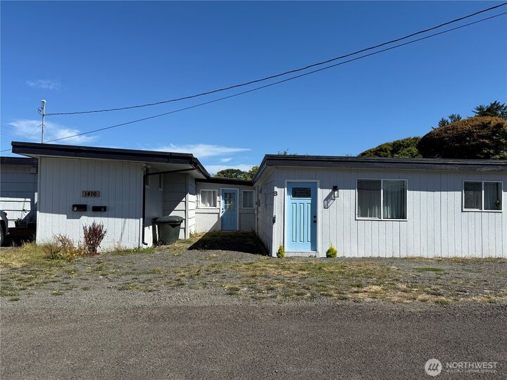 Property Photo: 1416 Washington Avenue S WA 98631