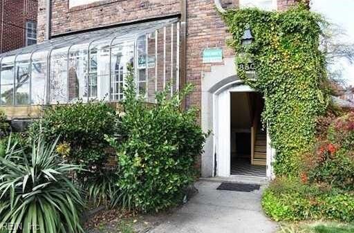 Property Photo:  830 Westover Ave 4  VA 23507 