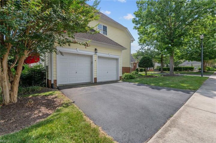 Property Photo: 232 Suri Dr VA 23185