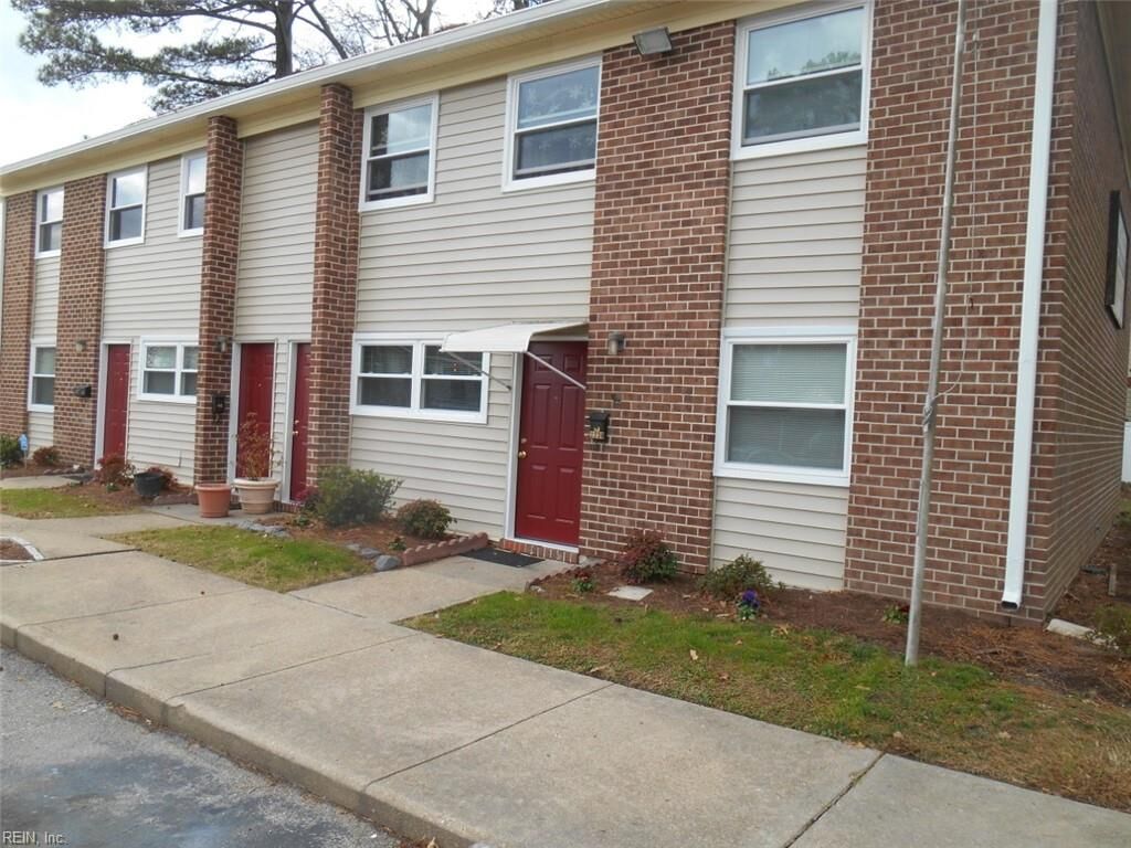 Property Photo: 2227 Pine Shore Ct VA 23455