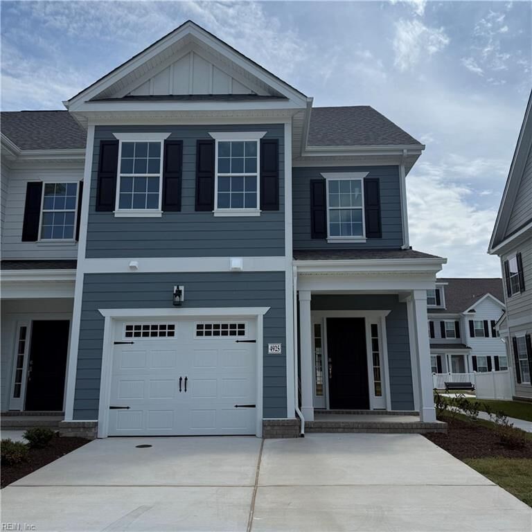 Property Photo: 4925 Apricot Way VA 23321