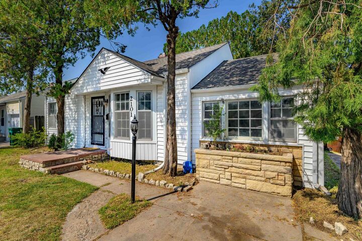 Property Photo: 2101 S Gold St KS 67213