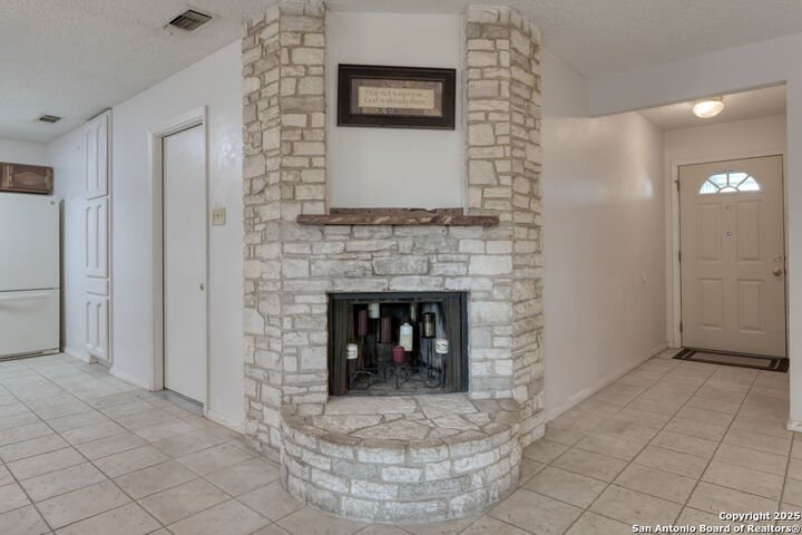 Property Photo: 5919 Hidden Boulder TX 78250