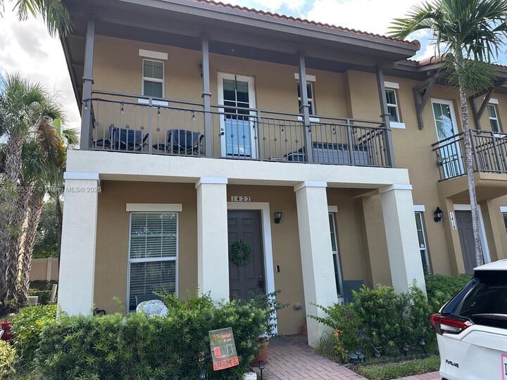 1422 SW 147th Ter  Pembroke Pines FL 33027 photo