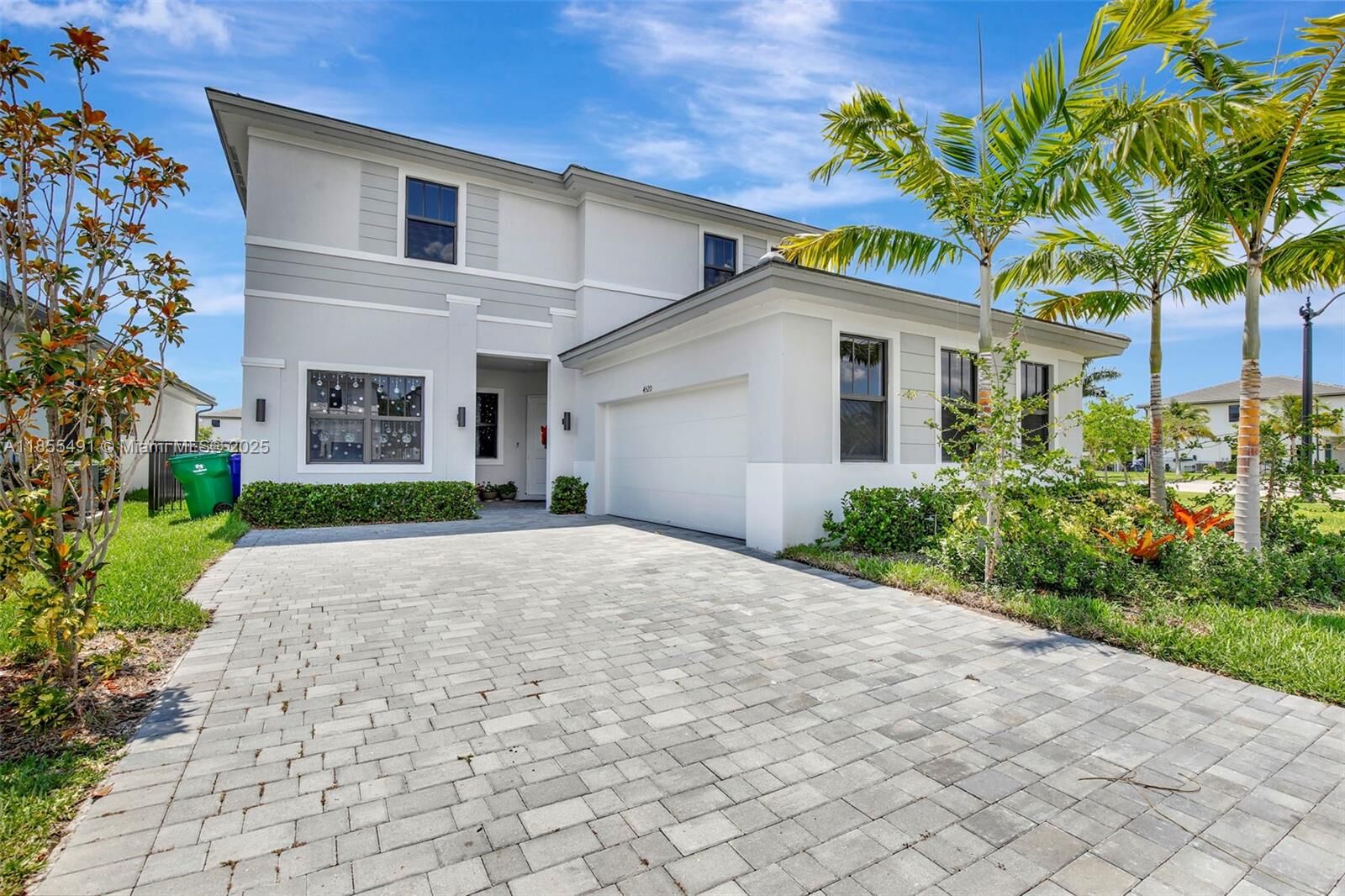 Property Photo: 4520 SW 173rd Ave FL 33029