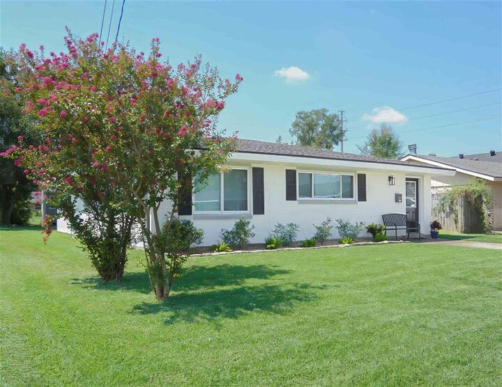 Property Photo:  741 Morningside Drive  LA 70605 
