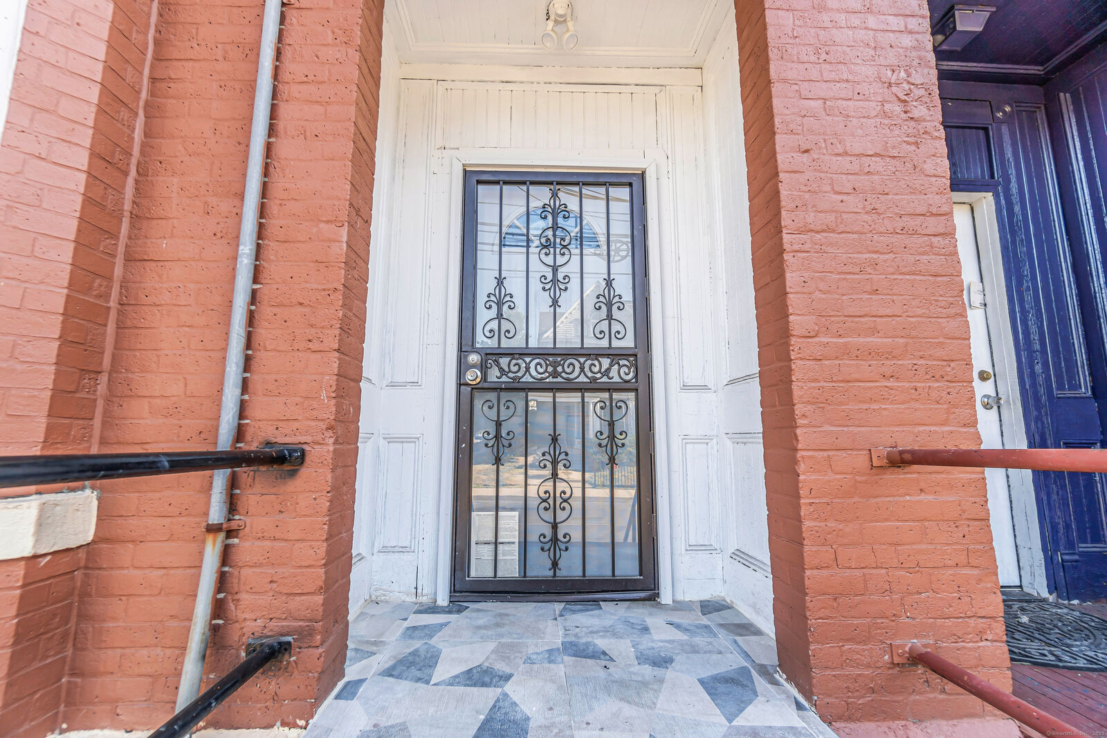 Property Photo: 386 Barnum Avenue CT 06608