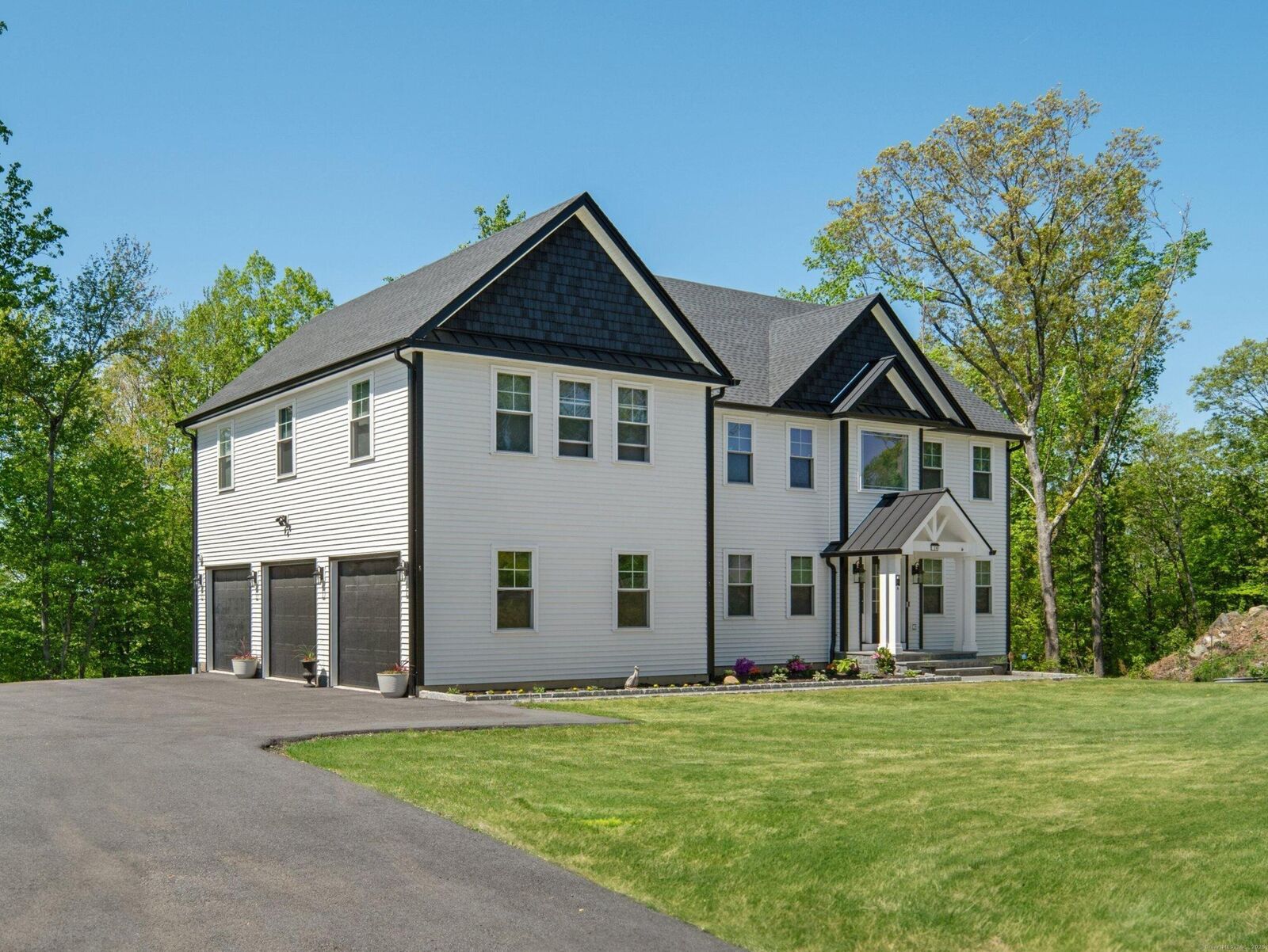 Property Photo:  26 Hunting Ridge Road  CT 06804 