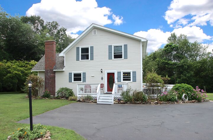 Property Photo: 7 Joseph Lane CT 06415