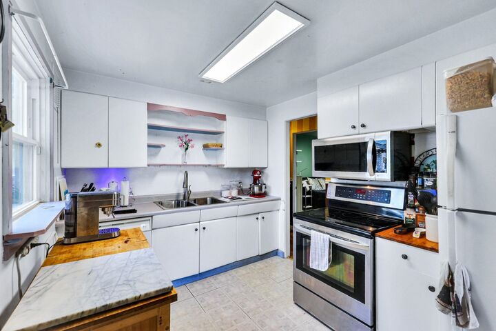 Property Photo: 803 E Princeton Ave WA 99207