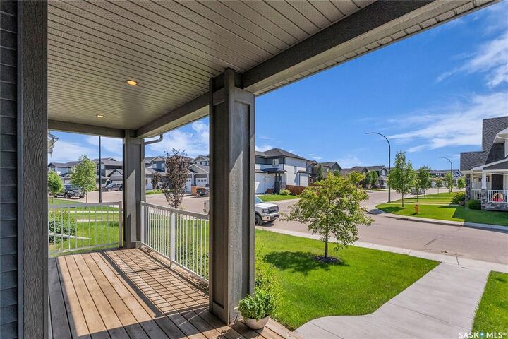 Photo de la propriété: 127 Newton Way SK S7V 0N6