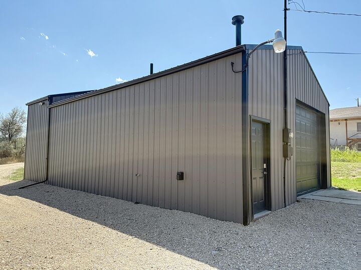Property Photo: 401 Williams Avenue WY 82834
