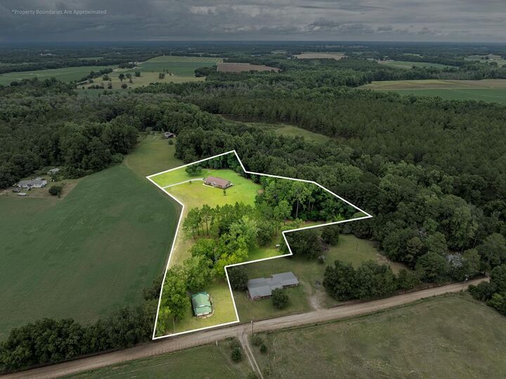 Property Photo: 122 Perdue Rd GA 31793