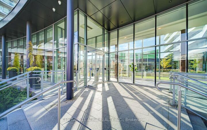 Photo de la propriété: 115 McMahon Drive 2606 ON M2K 0E3