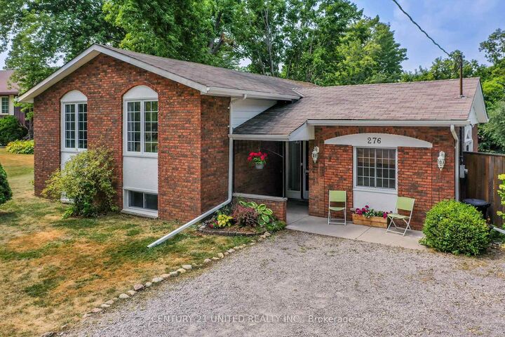 Property Photo: 276 Patricia Crescent ON K9J 0C7