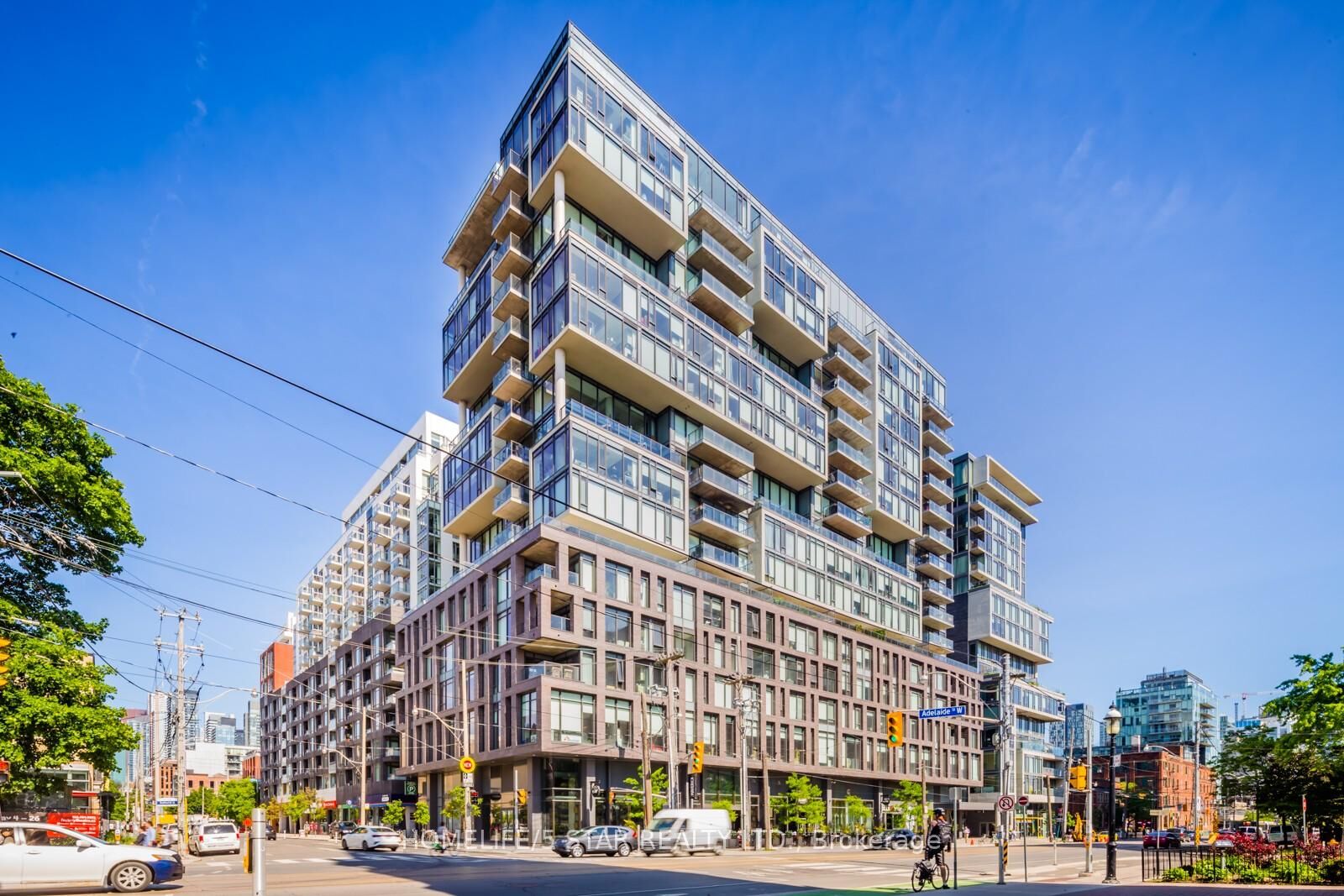 Property Photo:  111 Bathurst Street Unit 714  ON M5V 0M9 