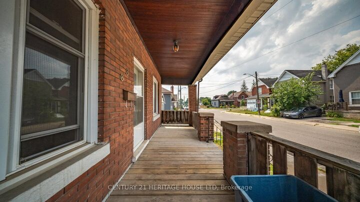 Photo de la propriété:  88 Ontario Street  ON N3S 2C3 