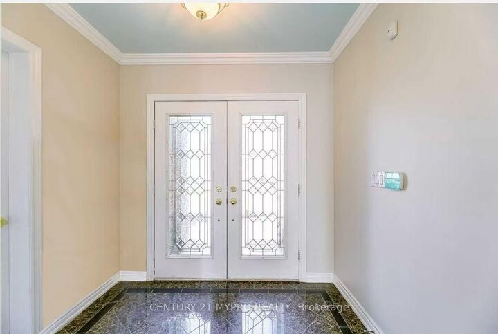 Photo de la propriété: 2201 Galloway Drive ON L6H 5M1