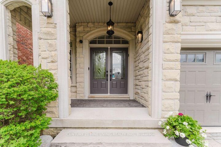 Photo de la propriété: 96 Wolf Creek Crescent ON L6A 4B9