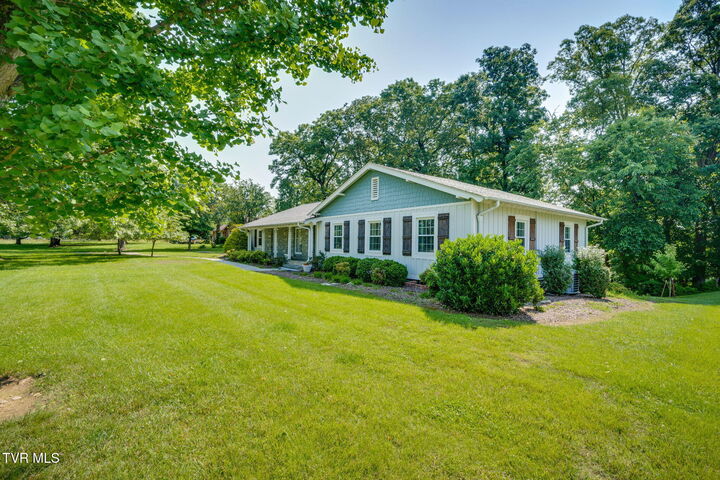 Property Photo: 421 High Ridge Road TN 37660