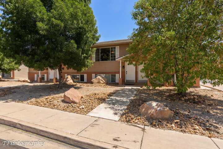 455 S 1100 E St S #21  St George UT 84770 photo