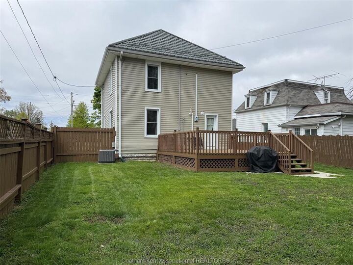 Property Photo: 506 Nelson Street ON N8A 4H1